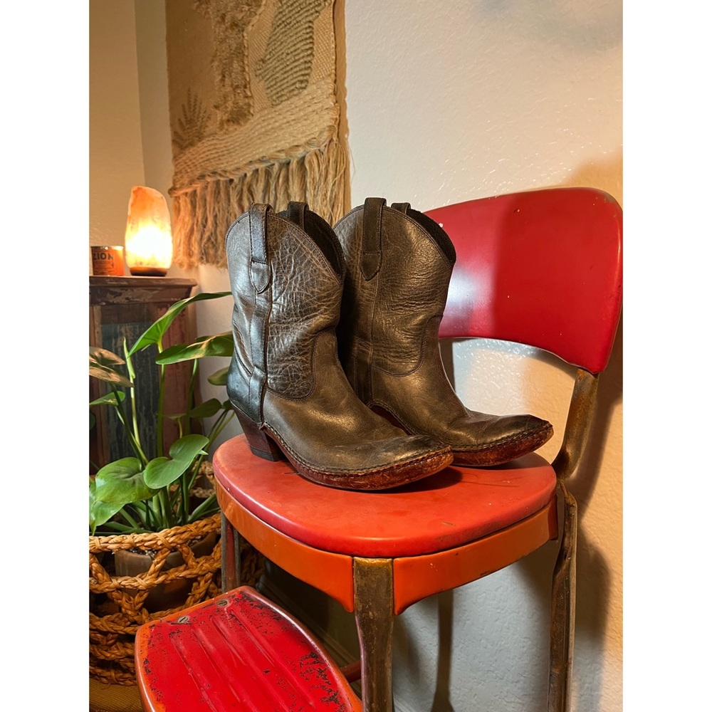 Vintage Ariat Western Boots